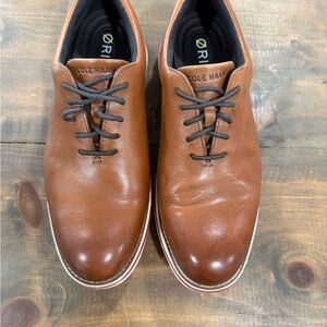 Cole Haan Brown Oxfords with Polished Finish